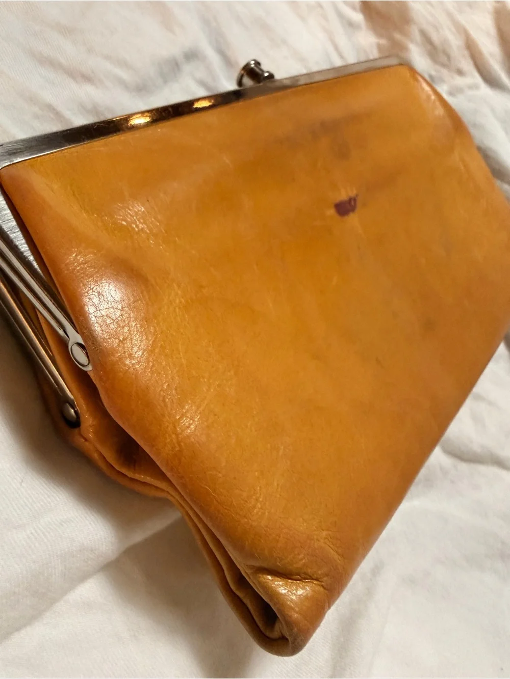 💛HOBO Mustard Leather Frame Clutch